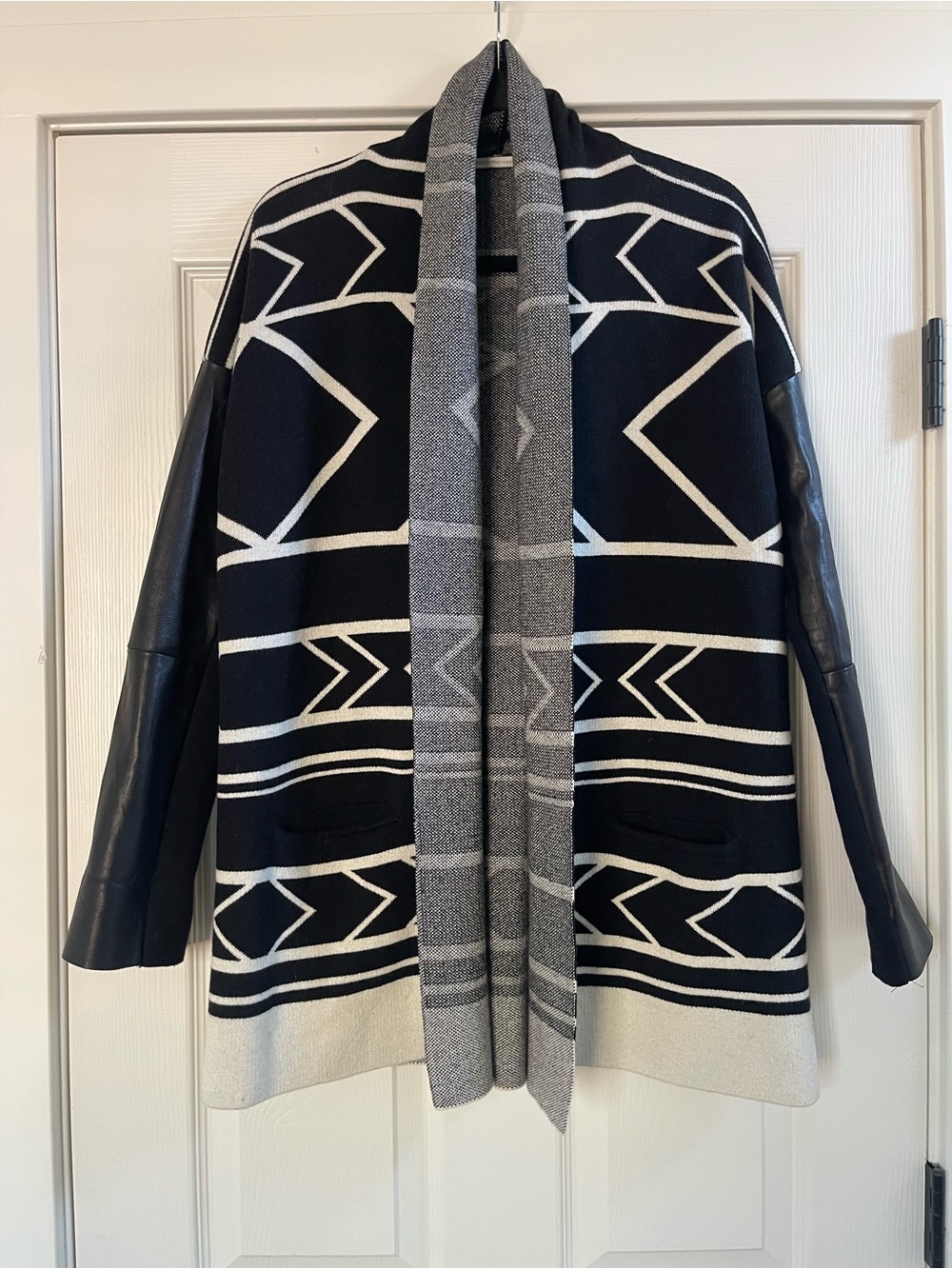Twelfth Street By Cynthia Vincent Ramble On Leather Sleeve Log Cabin Cardigan M